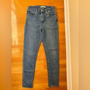 Women’s Levi’s